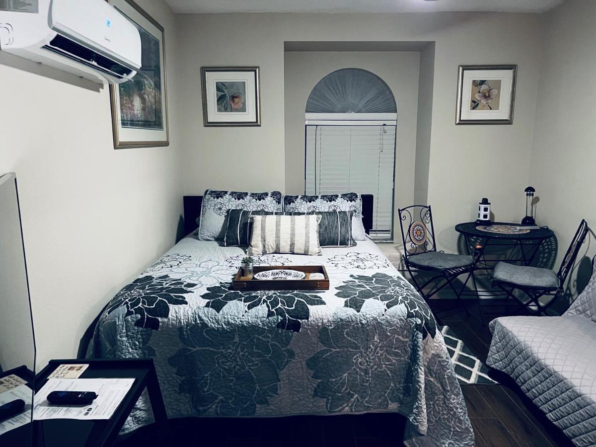 Ruskin Fl Private 2 Bdrm 1 Bath Suite Common Areas Shared With Host And Cat المظهر الخارجي الصورة